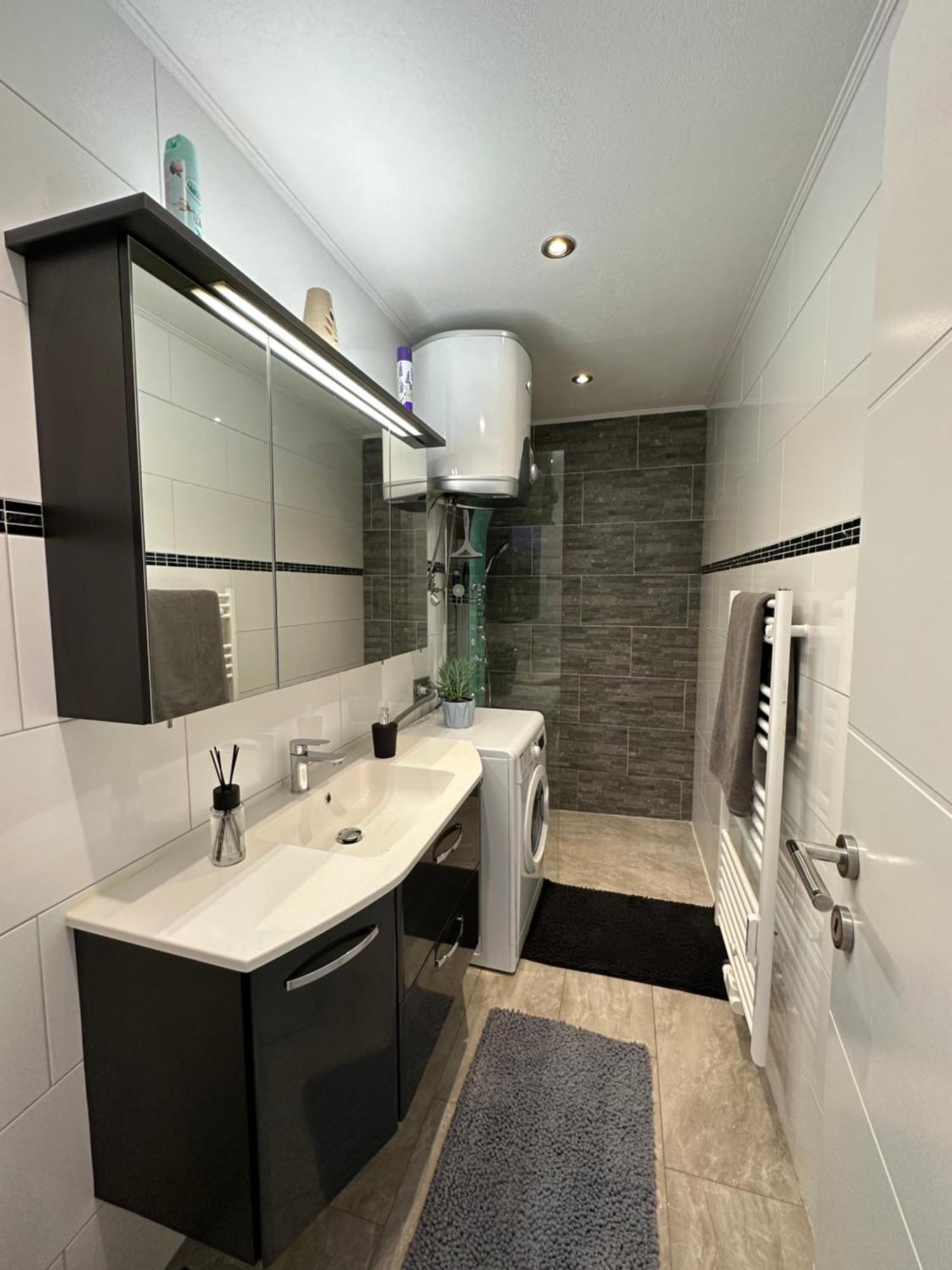 Stylish Near Train-station Parking Extra * Salzburg